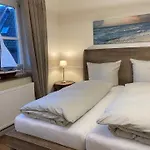 Szálloda Hof Holm *