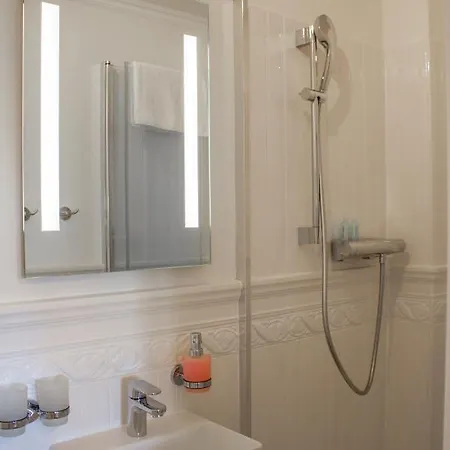 Ξενοδοχείο Hof Holm *